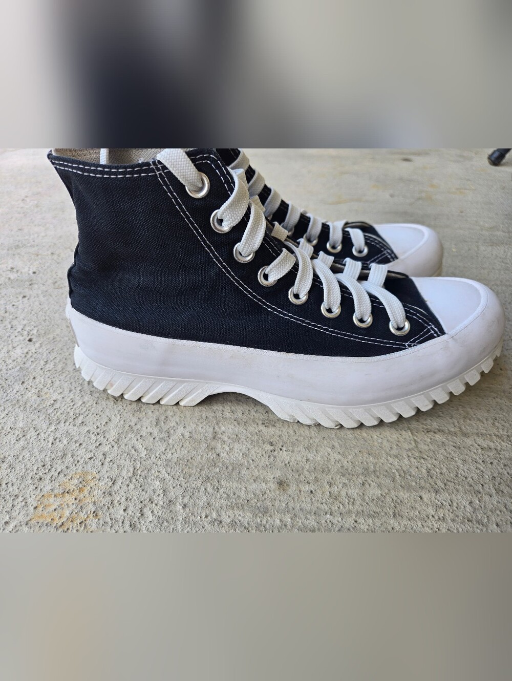 Converse Chuck Taylor All Star Platform High Top - Black & White - Picture 2 of 9